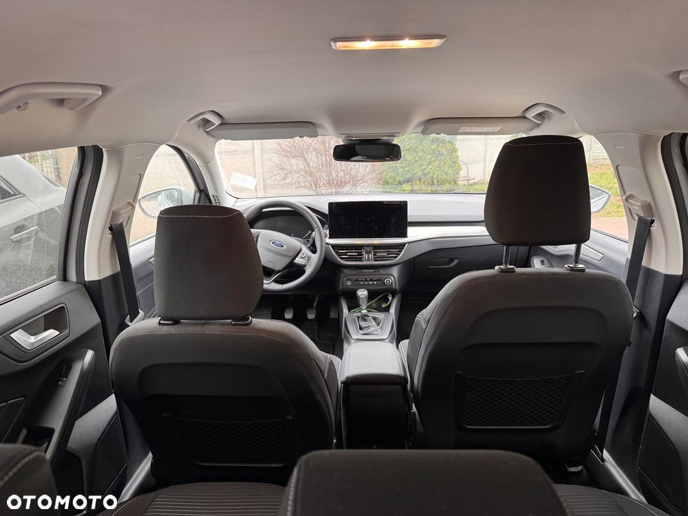 Ford Focus 1.0 EcoBoost Hybrid TITANIUM - 19