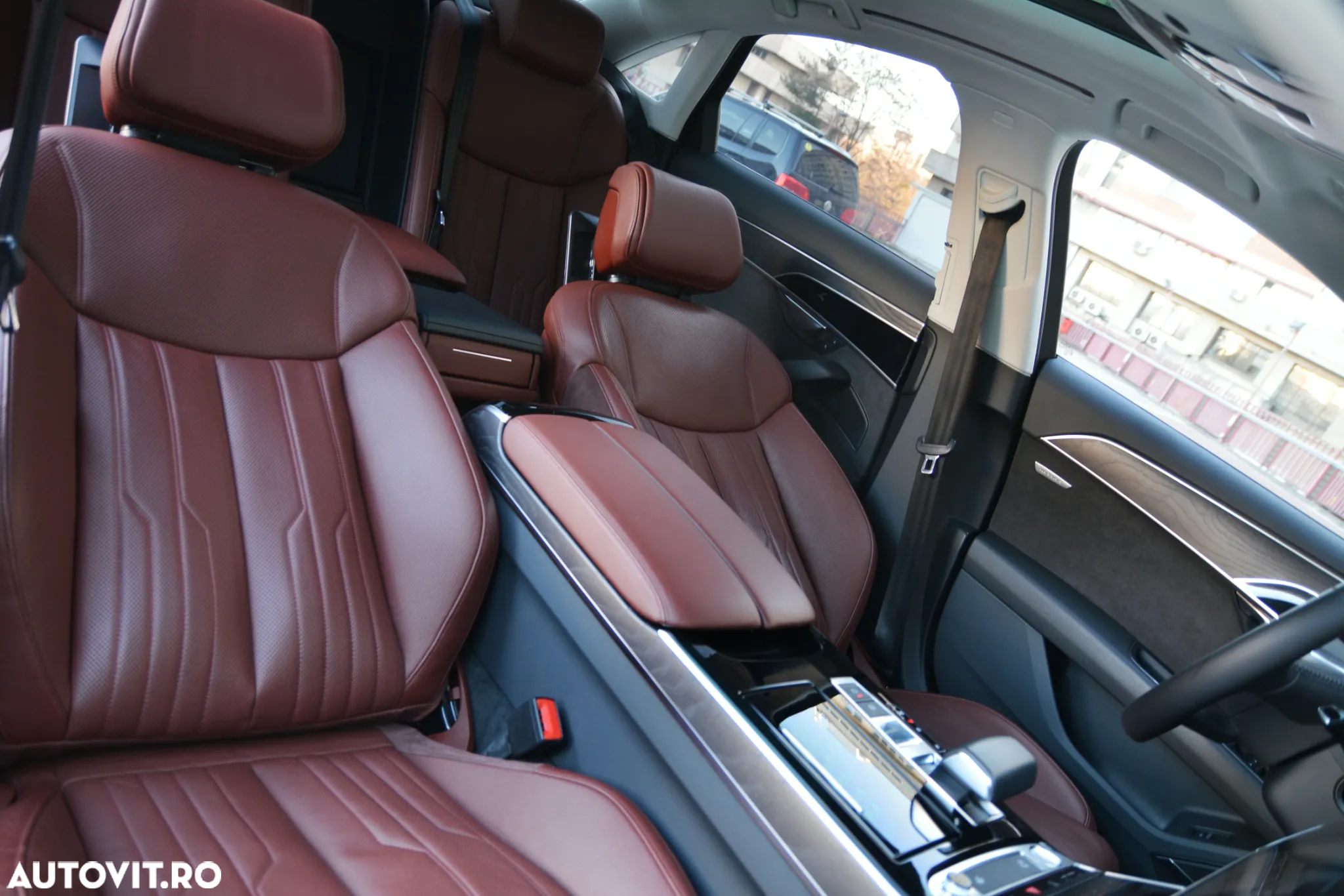 Audi A8 - 12