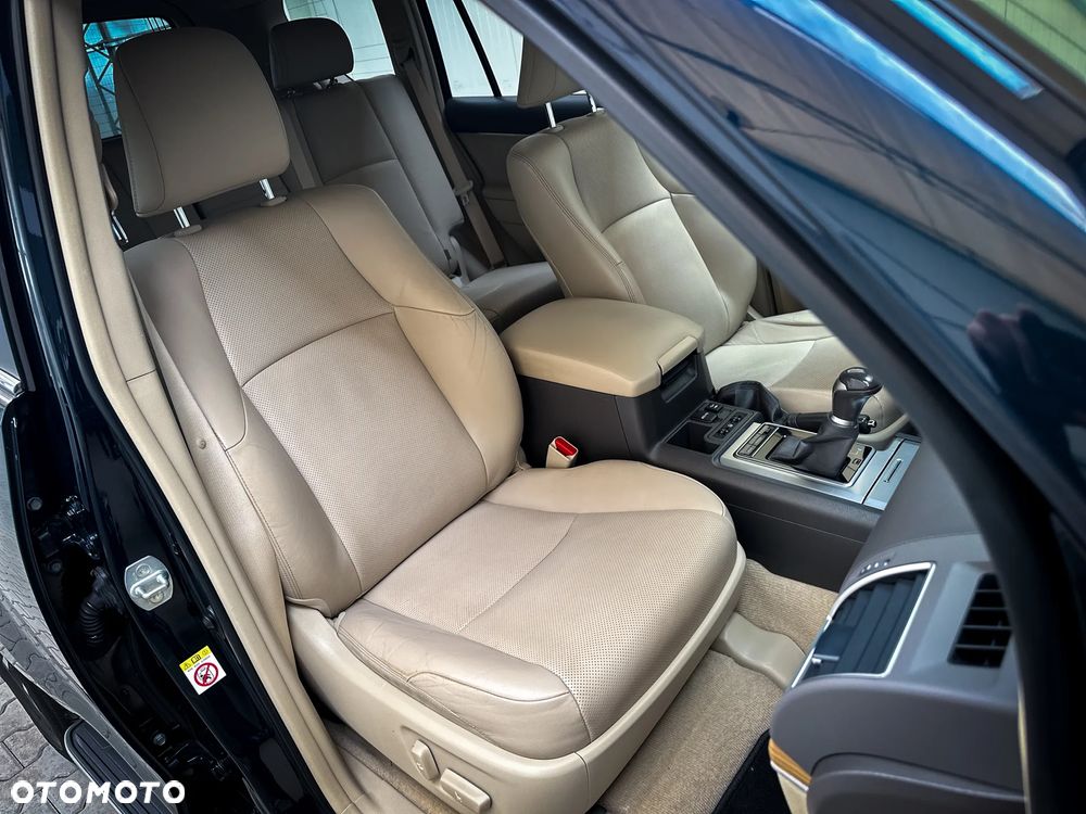 Toyota Land Cruiser LC 2.8 D-4D Invincible - 33