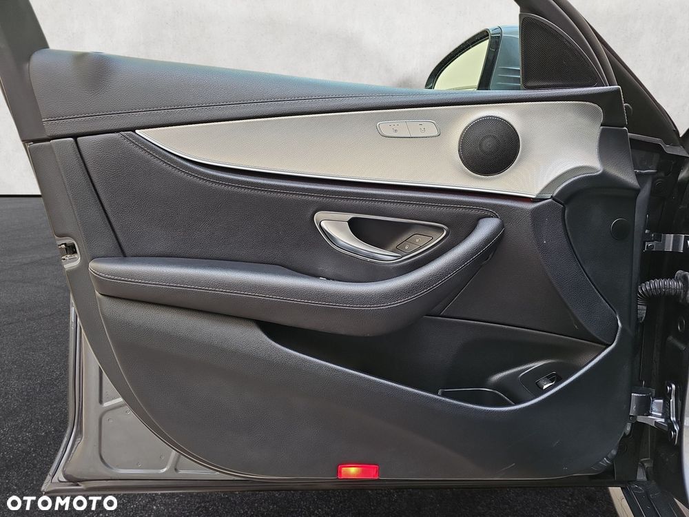 Mercedes-Benz Klasa E - 19