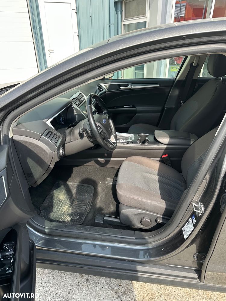 Ford Mondeo 2.0 TDCI PowerShift Business - 11