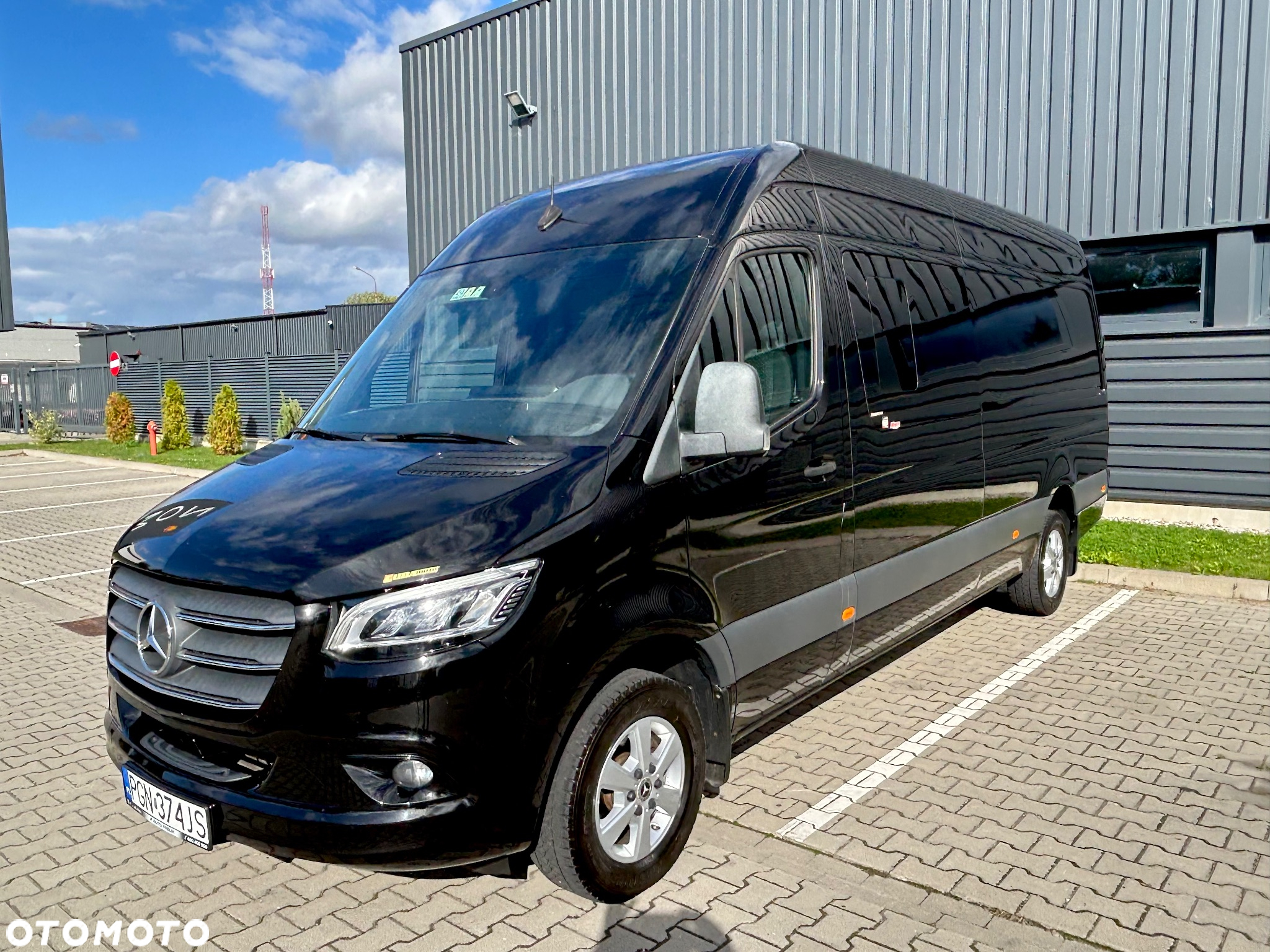 Mercedes-Benz Sprinter - 2