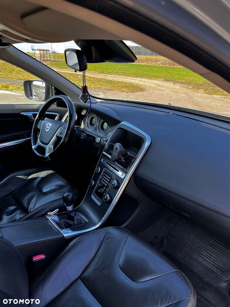 Volvo XC 60 D3 Summum - 11