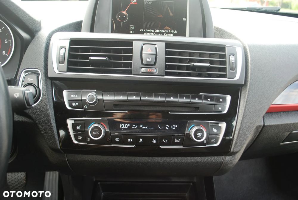 BMW Seria 1 118d Sport Line - 29