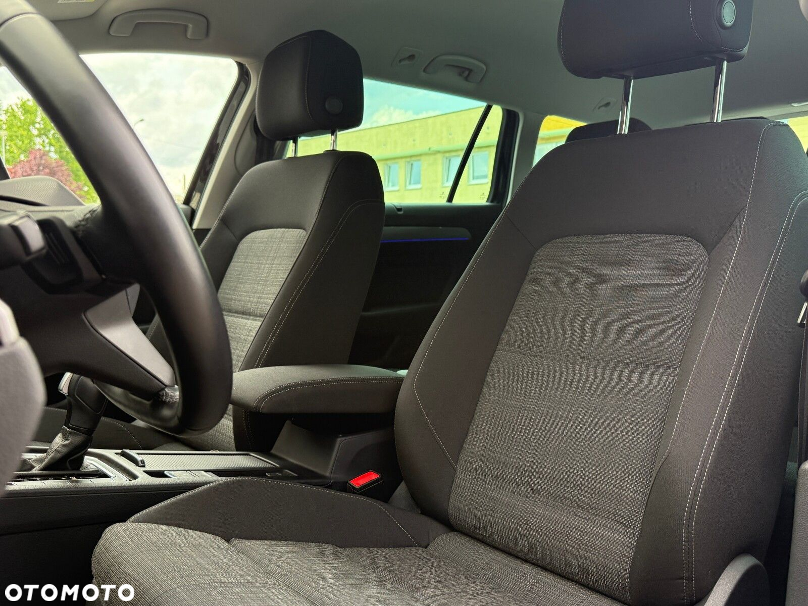 Volkswagen Passat 2.0 TSI Business DSG - 25
