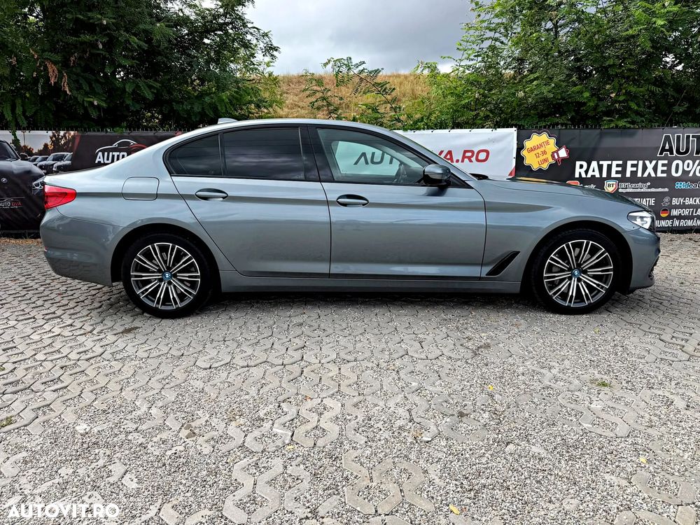 BMW Seria 5 530i Aut. Sport Line - 13