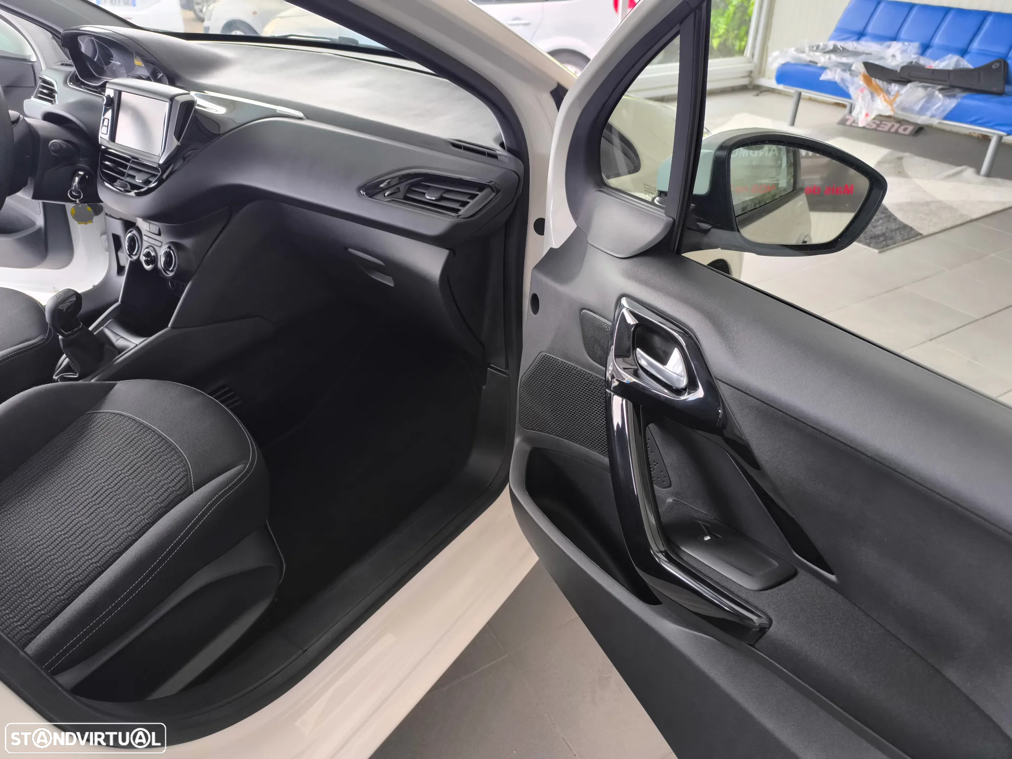 Peugeot 208 1.2 PureTech Active - 20
