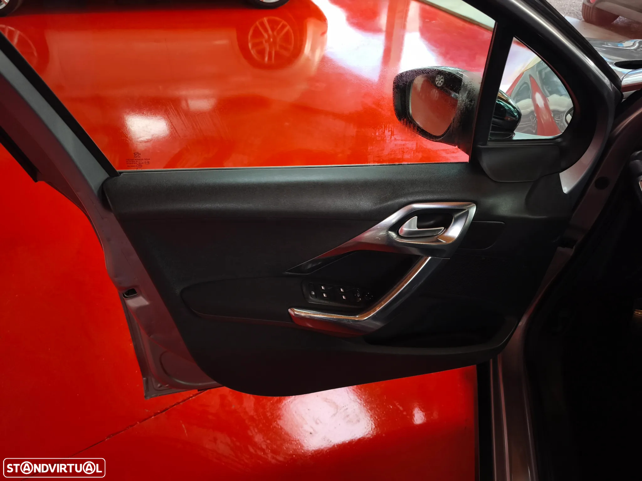 Peugeot 2008 1.6 e-HDi Active - 11