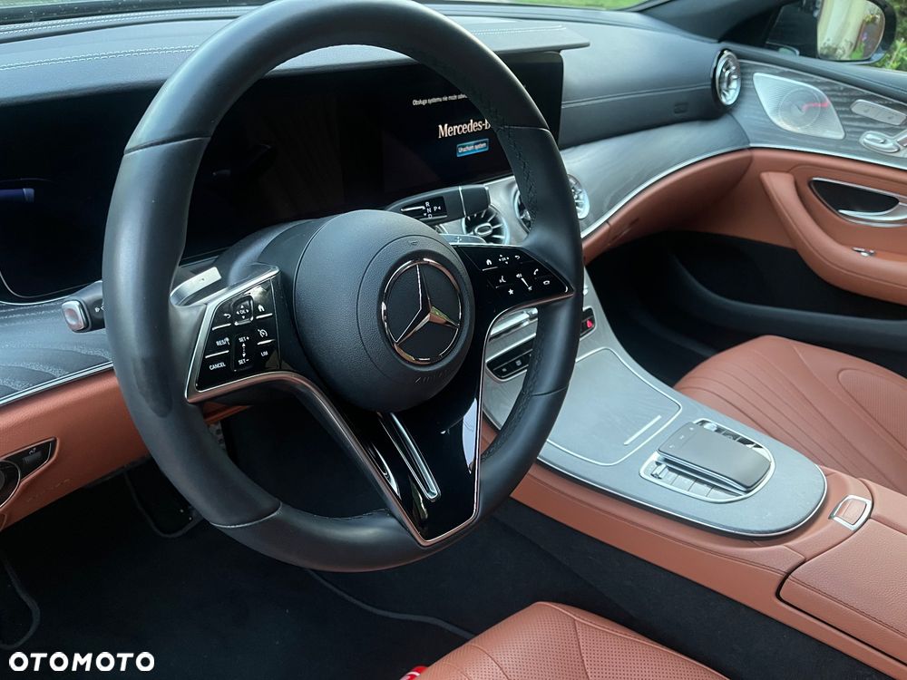 Mercedes-Benz CLS 300 d 4-Matic AMG - 15