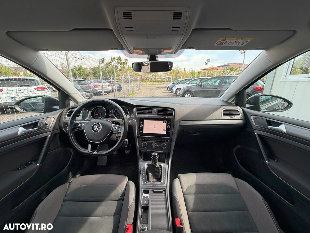 Volkswagen Golf 1.0 TSI Comfortline - 9