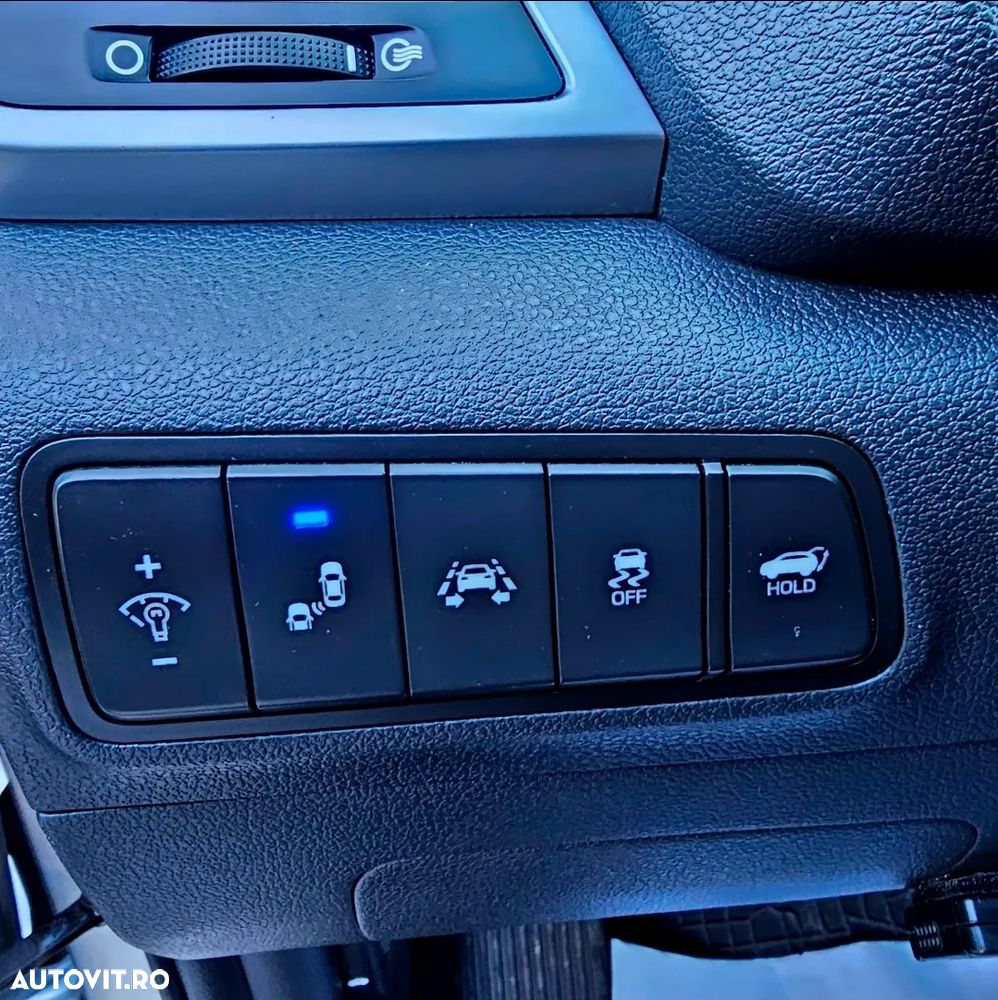 Hyundai Tucson 2.0 CRDI 4WD Automatik Advantage - 20