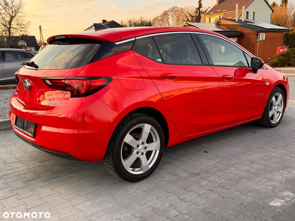 Opel Astra 1.4 Turbo Innovation - 19