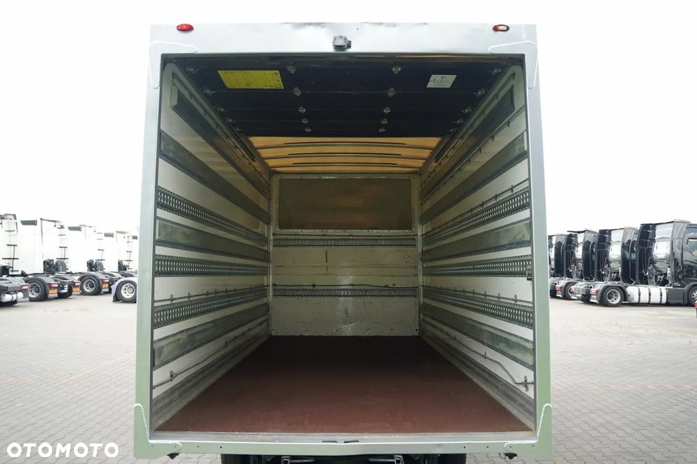 Iveco DAILY 35-140 / KONTENER 4,3 M / HI -MATIC / BLIŹNIAK  / ROLETA / SPROWADZONY - 22