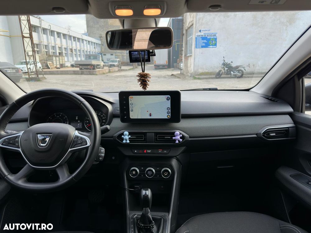 Dacia Logan TCe 90 CVT Comfort - 17