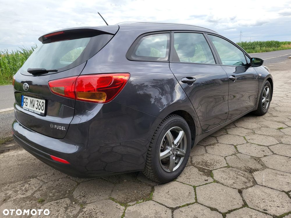 Kia Ceed - 5