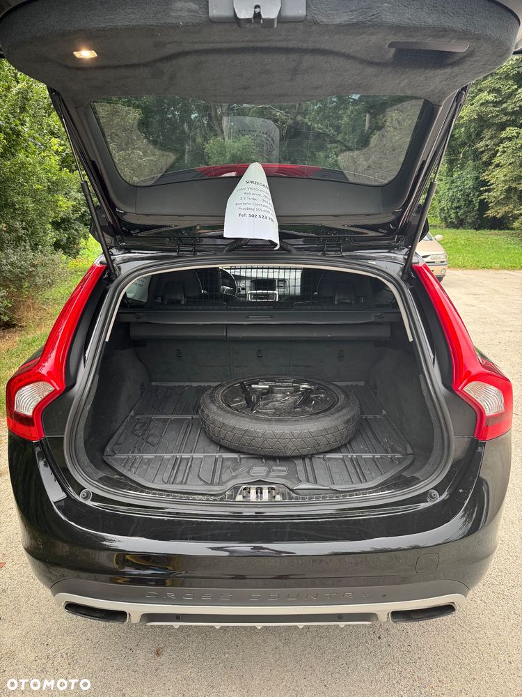 Volvo V60 Cross Country - 8
