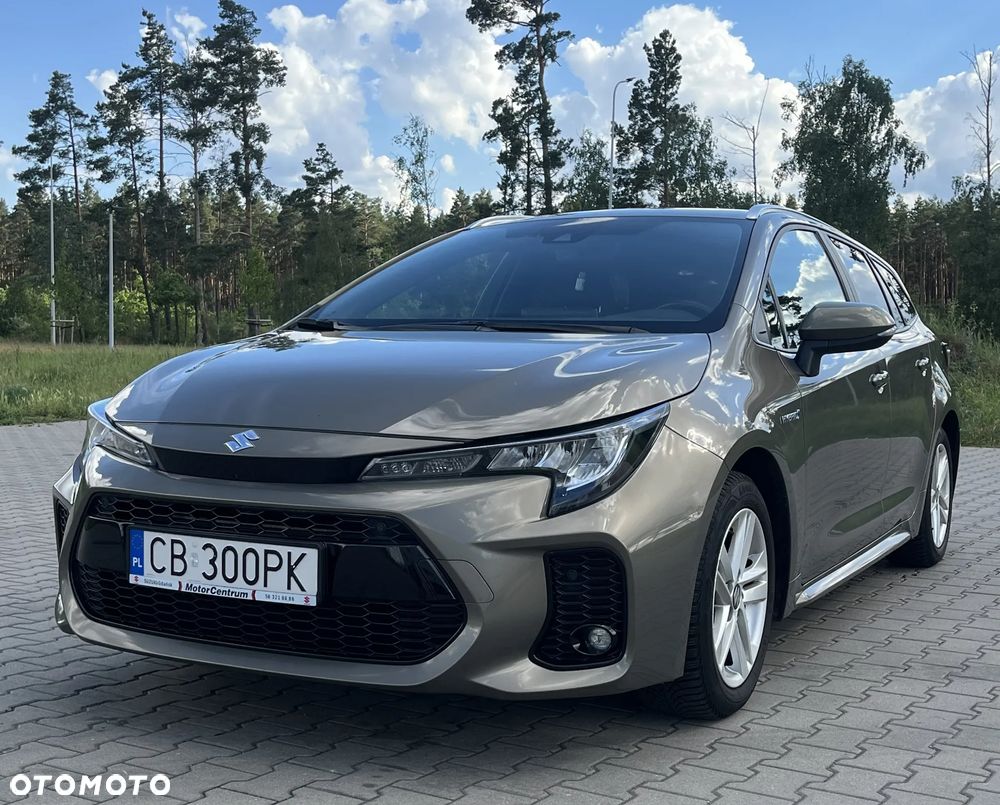 Suzuki Swace 1.8 Hybrid Premium Plus CVT - 1