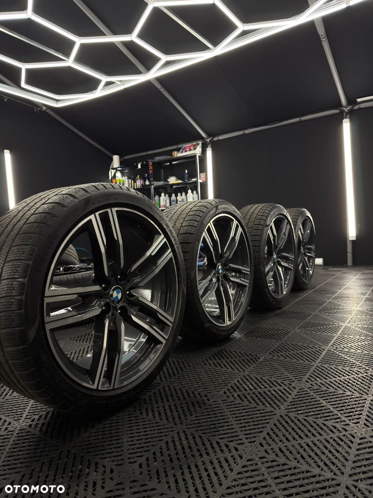 Oryginalne felgi BMW 19" + opony Pirelli P Zero Winter (jak nowe) - 1
