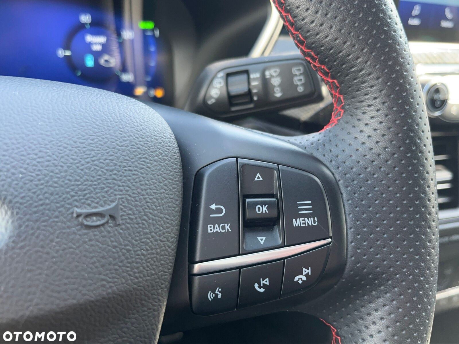 Ford Kuga - 31