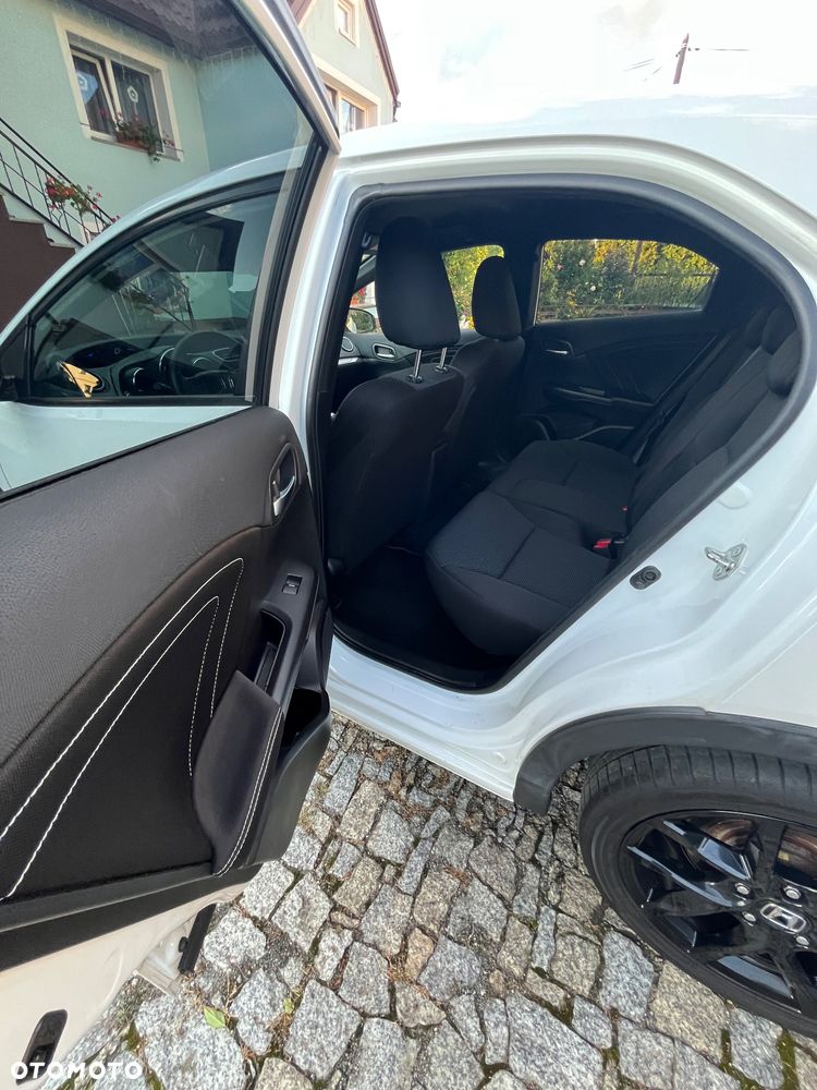 Honda Civic 1.8 i-VTEC Sport - 18