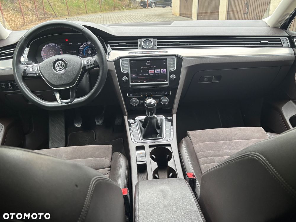 Volkswagen Passat 2.0 TDI (BlueMotion Technology) Highline - 7