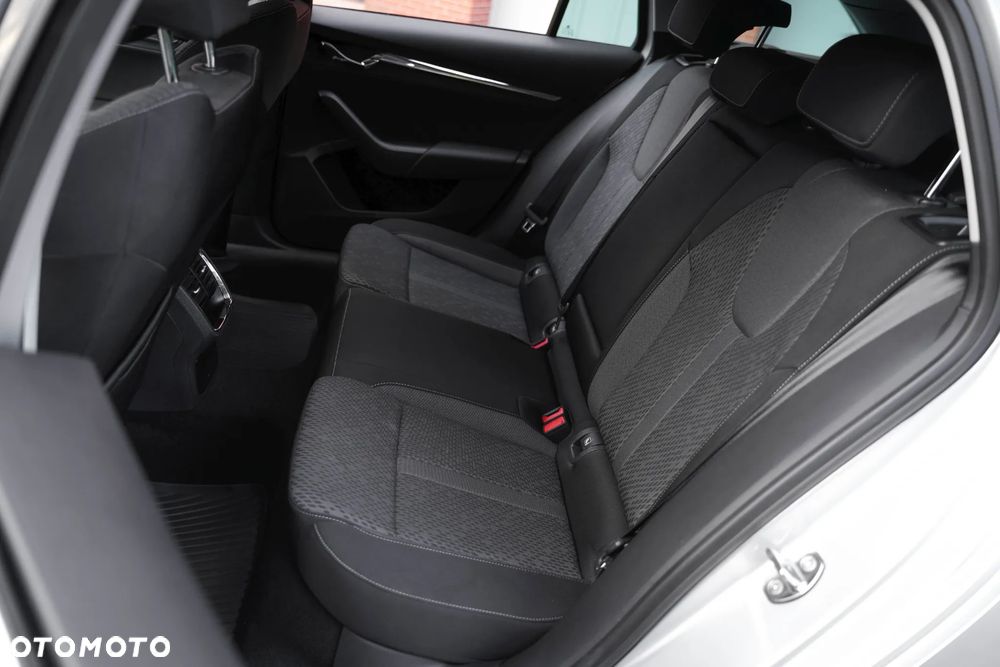 Skoda Octavia 1.5 TSI ACT Style - 17