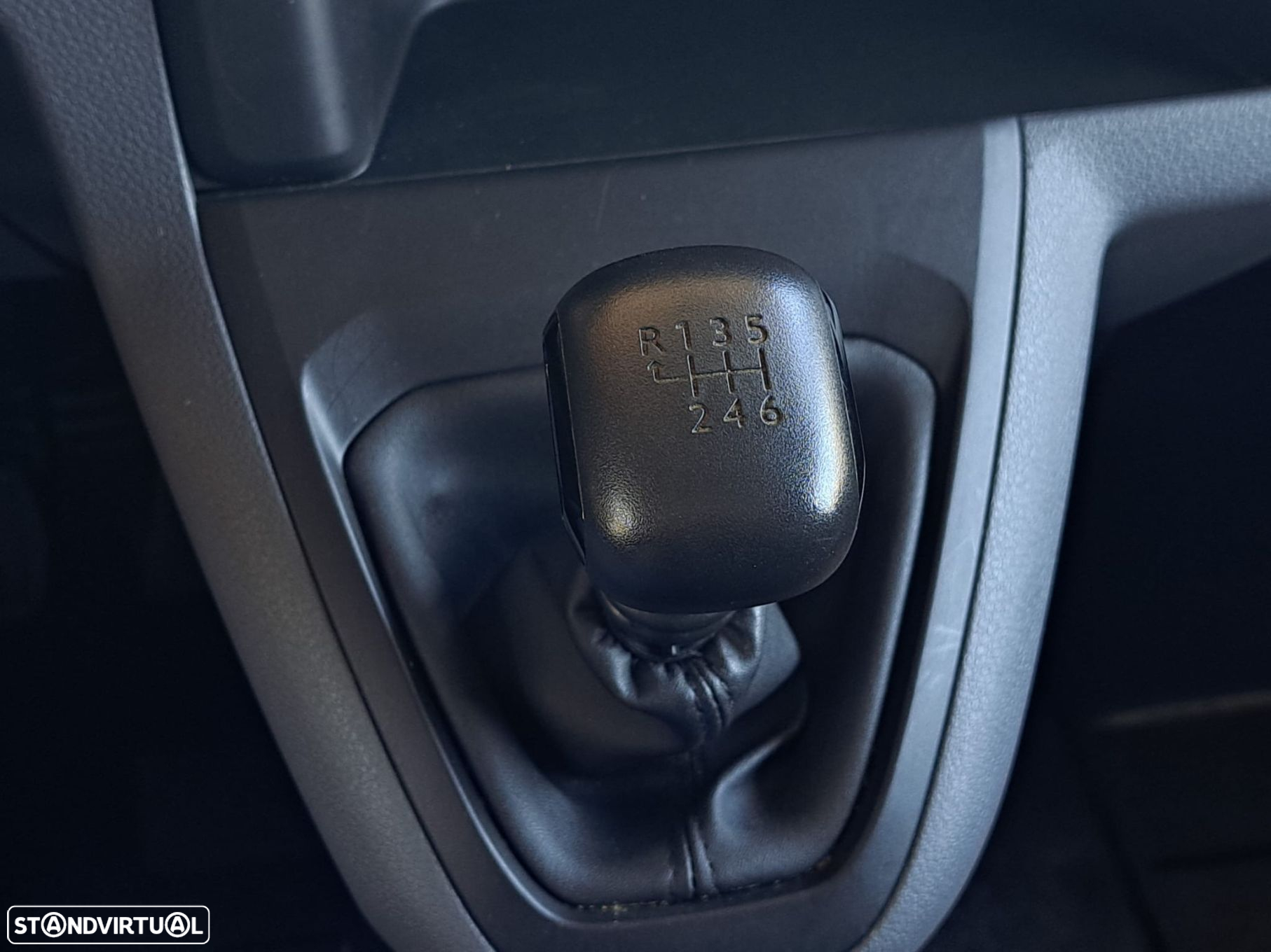 Citroën Jumpy 2.0 BlueHDi 145 Longa - 19