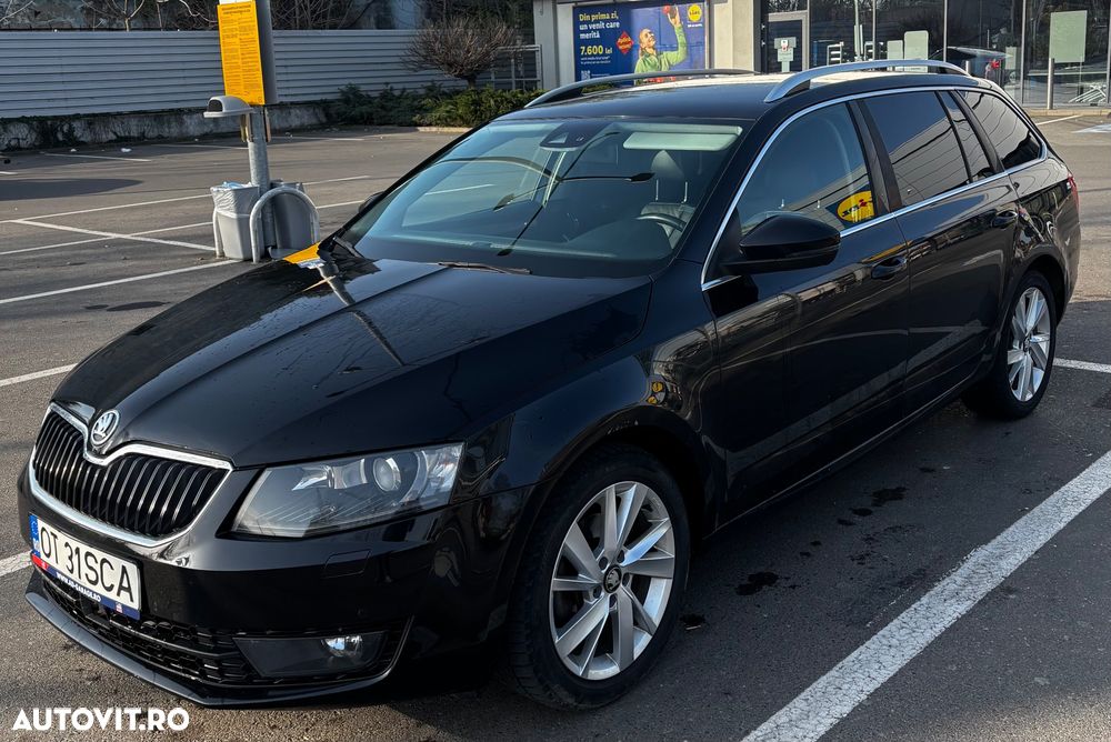 Skoda Octavia 2.0 TDI AMBITION DSG - 1