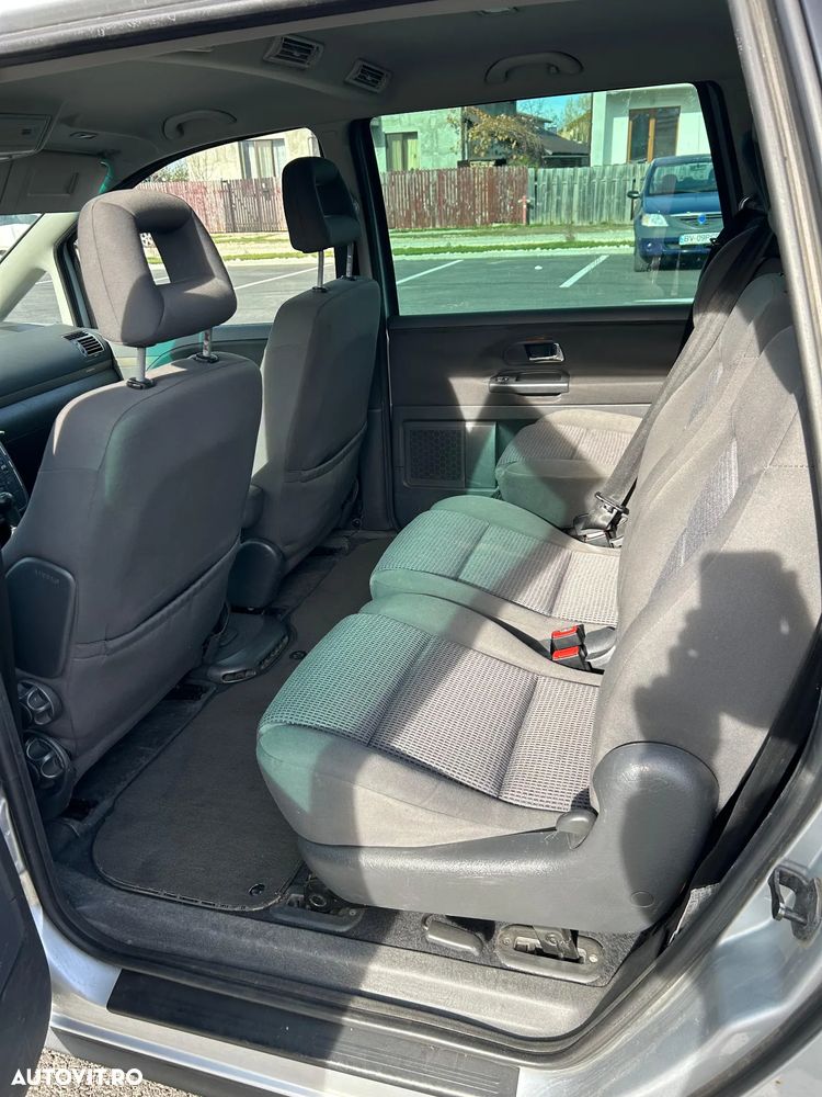 Volkswagen Sharan 1.9 TDI Exclusive Edition - 11