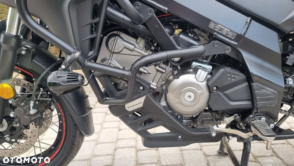 Suzuki V-STROM - 12