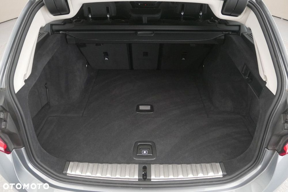 BMW Seria 3 - 16