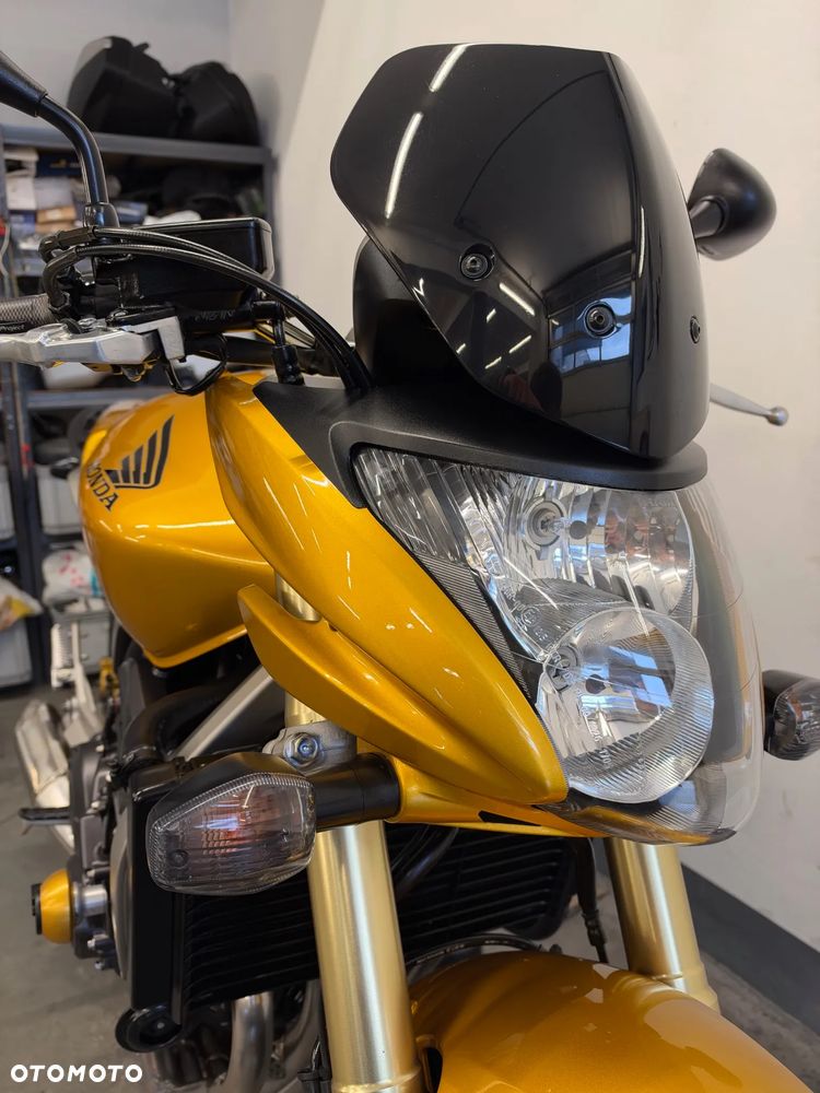 Honda Hornet - 35