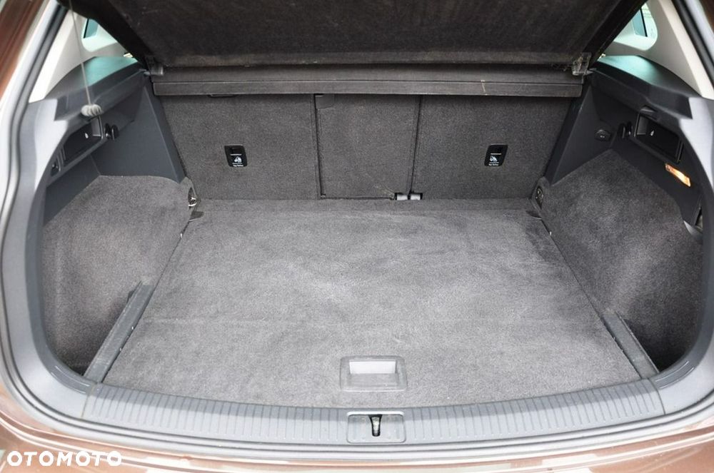 Volkswagen Tiguan 2.0 TDI SCR 4MOTION DSG Highline - 26