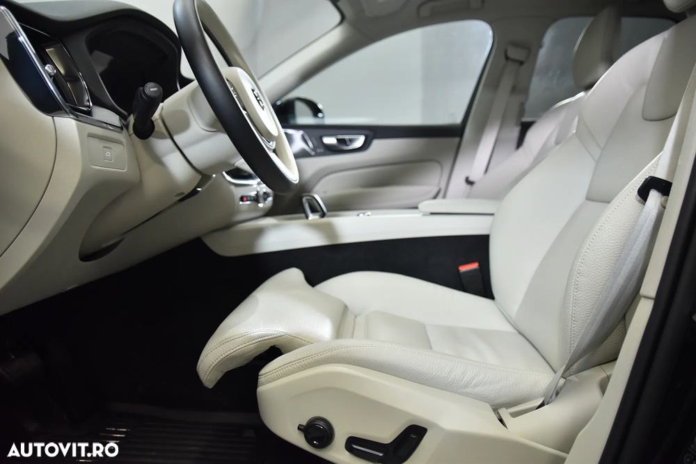 Volvo XC 60 - 24