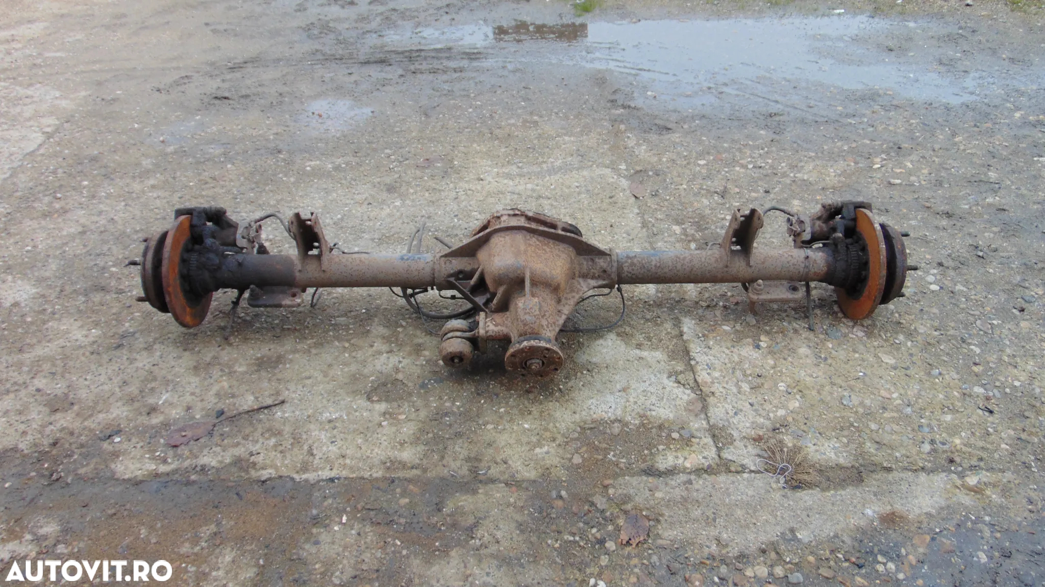Punte spate Ford Transit 2.2 euro 5 tractiune spate grup planetare stanga dreapta cu fuzete dezmemb - 4