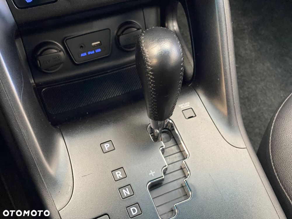 Hyundai ix35 2.0 CRDi 4WD Automatik Fifa World Cup Gold Edition - 34