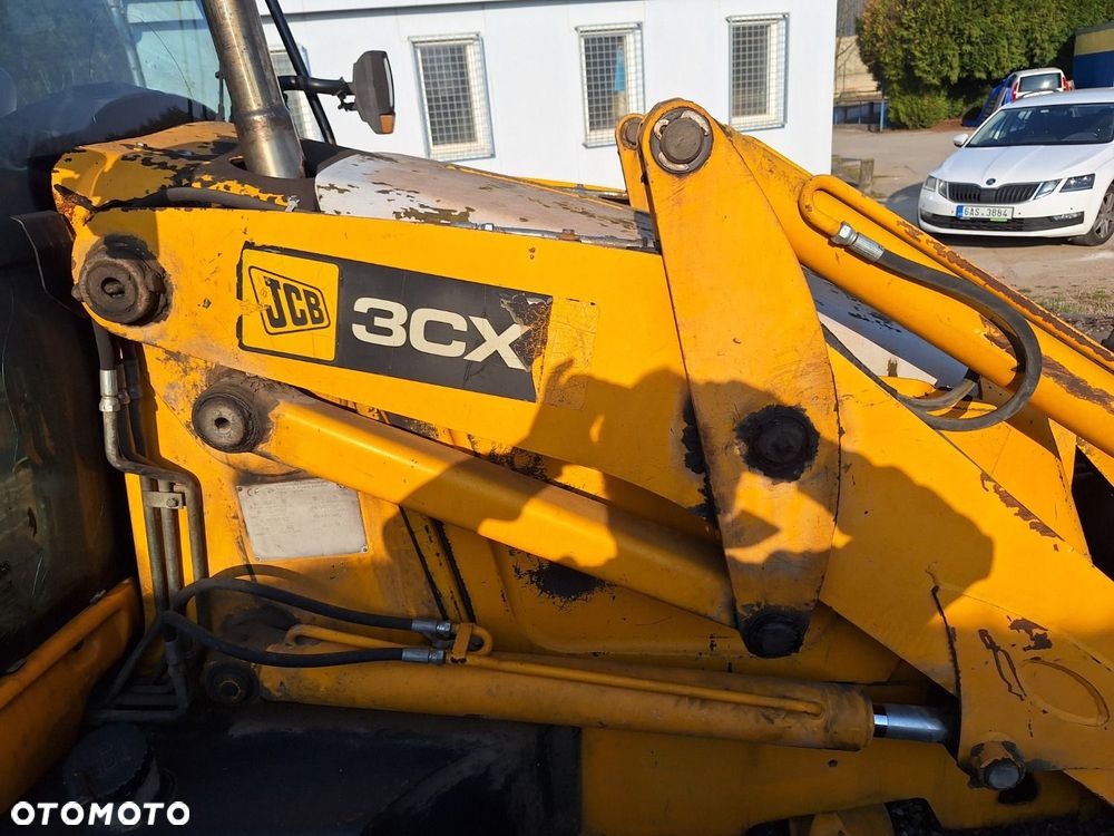 JCB 3Cx 4X4 - 28