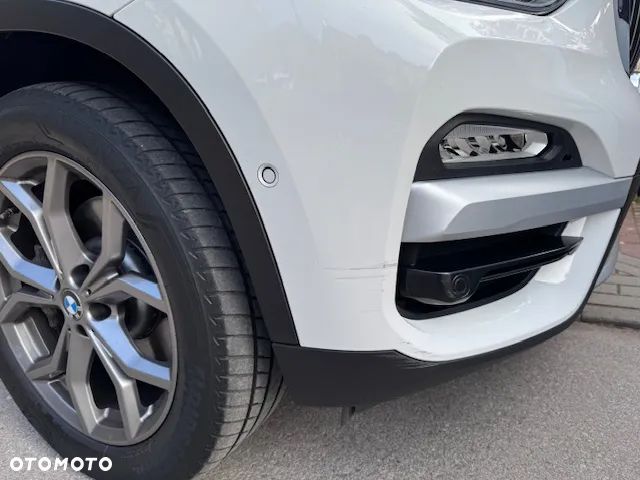 BMW X3 xDrive30i GPF Luxury Line - 35
