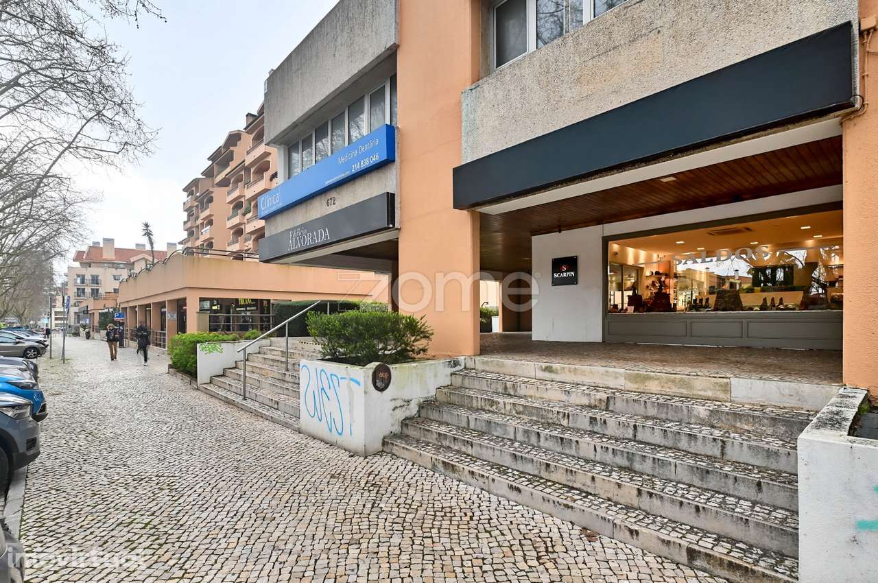 Trespasse Loja conceituada na área de calçado e acessórios - Grande imagem: 5/17