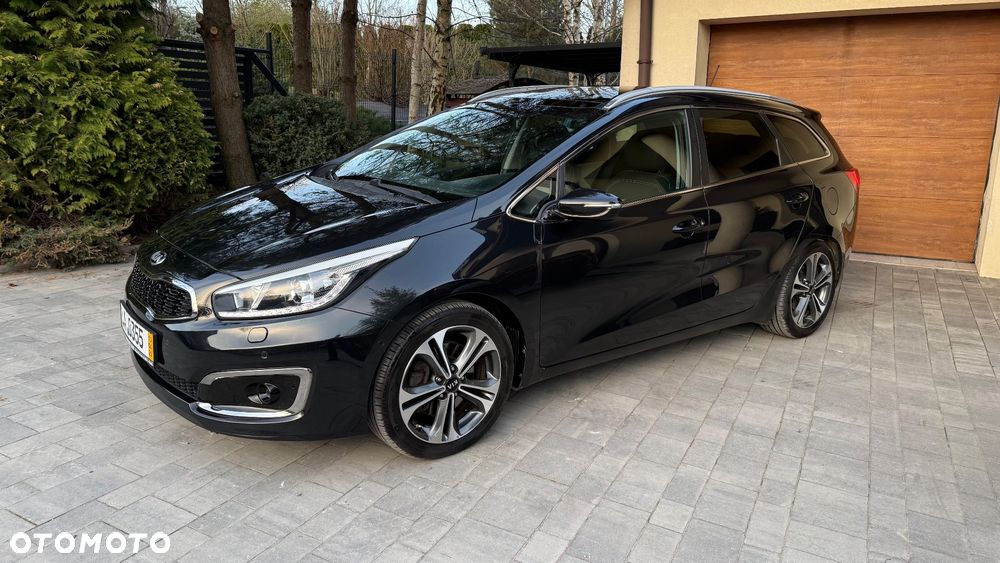 Kia Ceed 1.6 CRDi 136 ISG Platinum Edition - 16