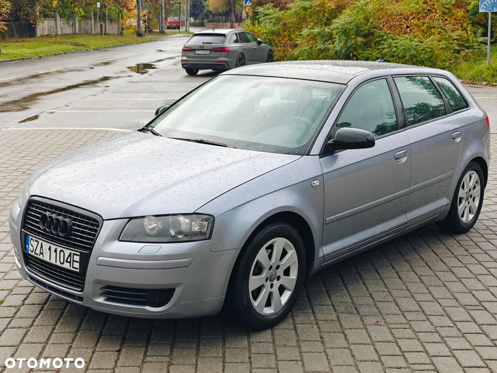 Audi A3 Sportback 1.6 FSI Ambiente - 12