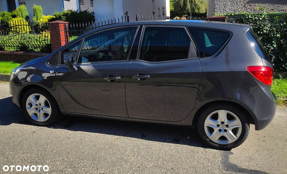 Opel Meriva - 10