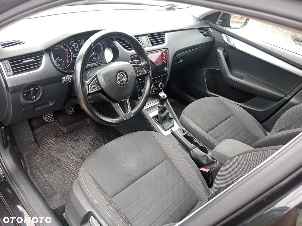 Skoda Octavia 1.4 TSI Ambition - 4