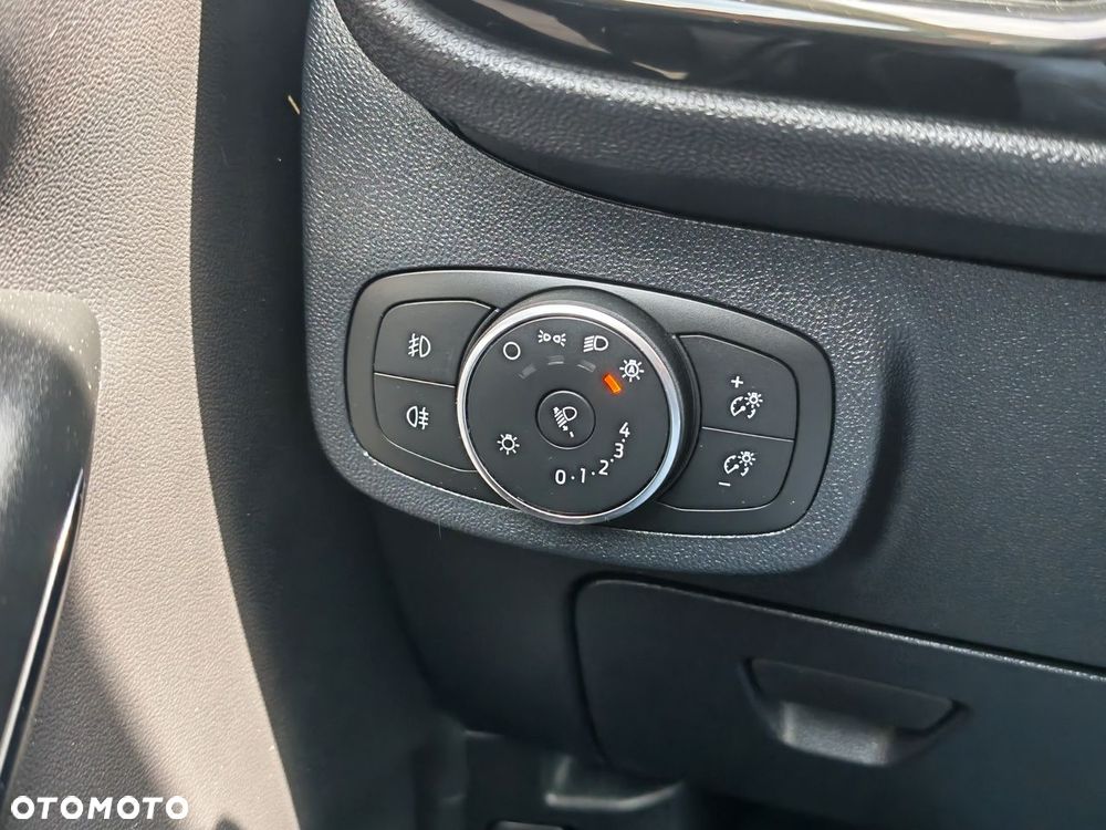 Ford Fiesta 1.0 EcoBoost S&S TITANIUM - 33