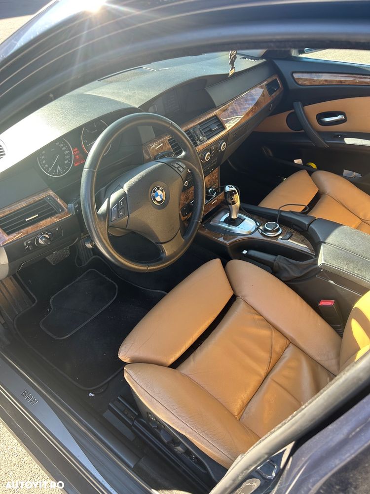 BMW Seria 5 525d xDrive Aut. - 28