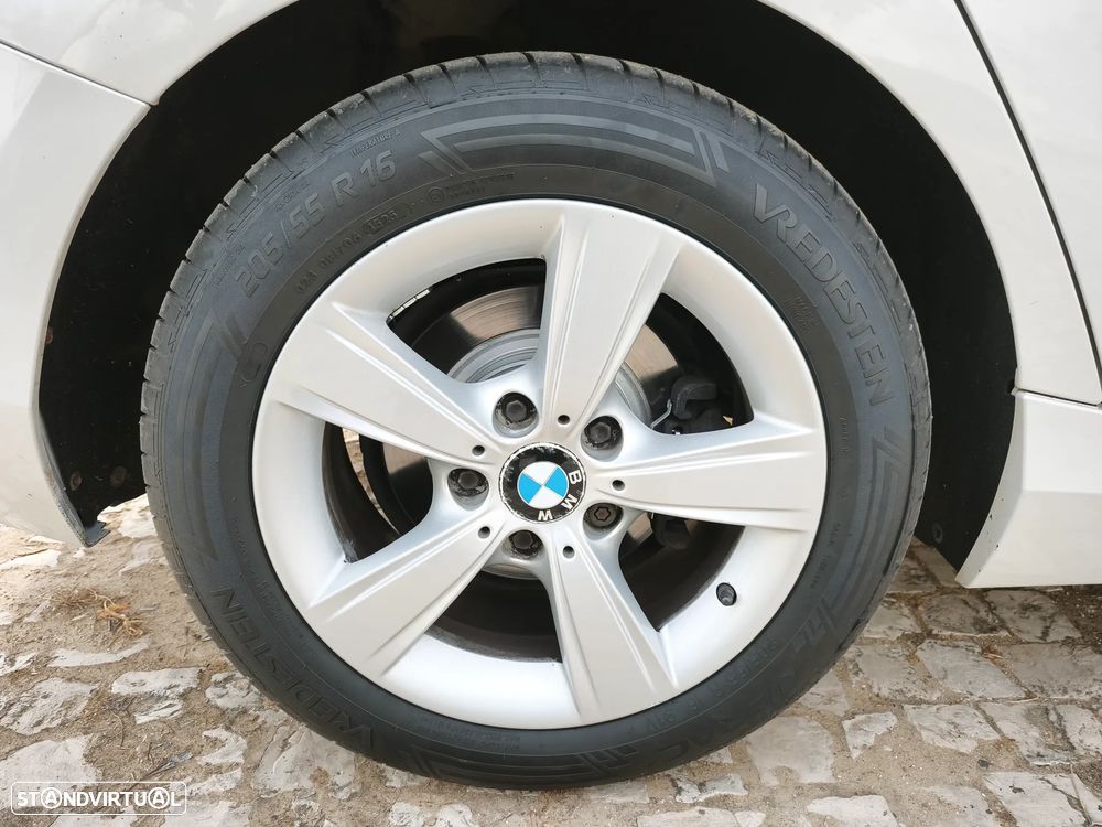 BMW 116 d EDynamics Line Sport - 16