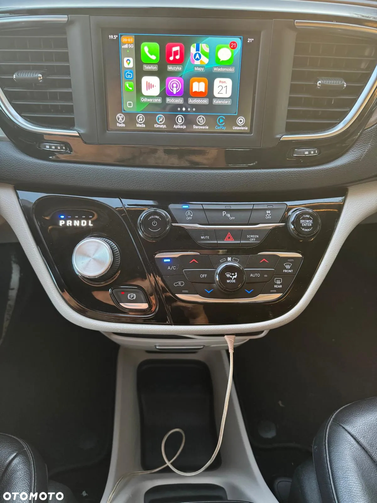 Chrysler Pacifica - 14