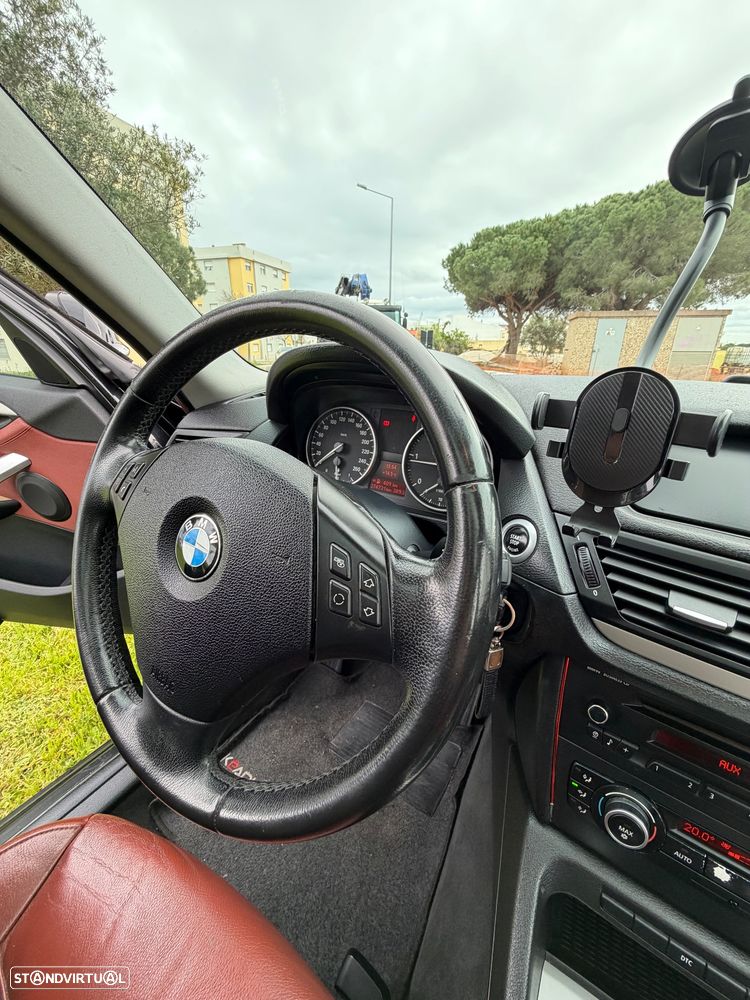 BMW X1 18 d sDrive - 24