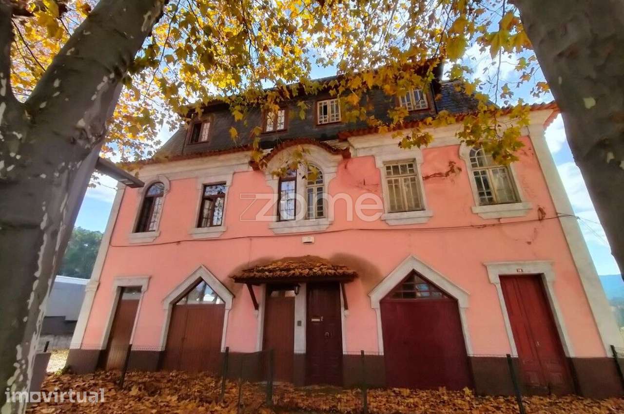 Edifício clássico na vila termal de Vidago