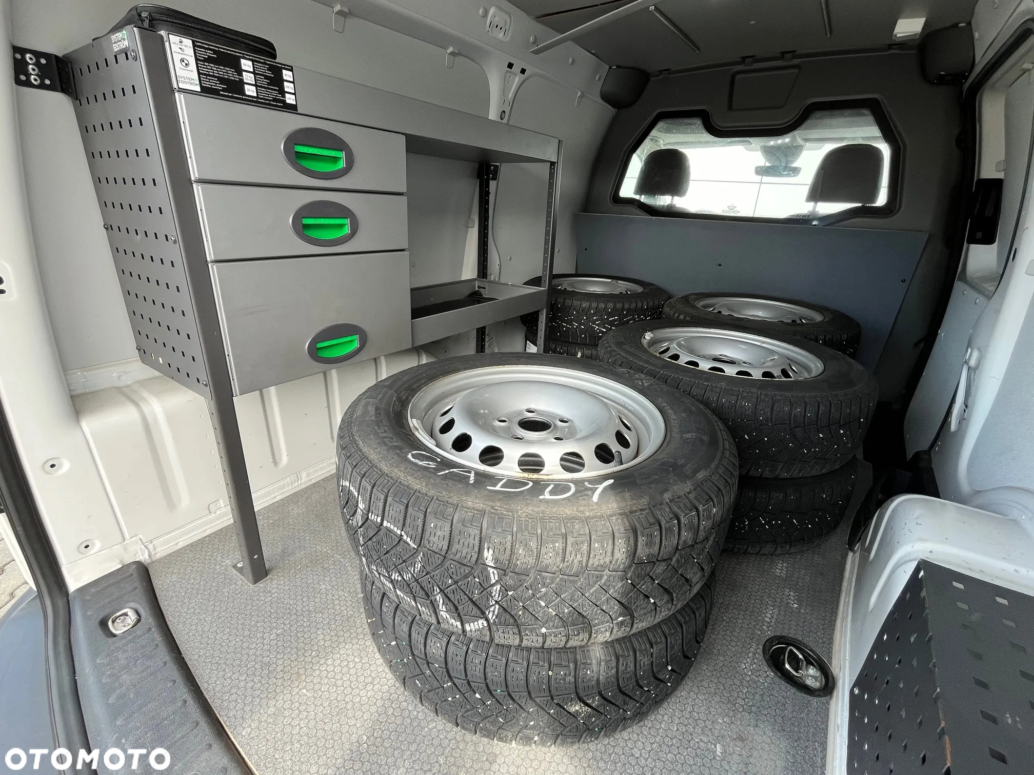 Volkswagen Caddy Maxi - 14